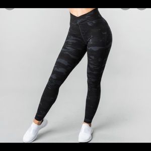 Alphalete Camo Surface Path Legging